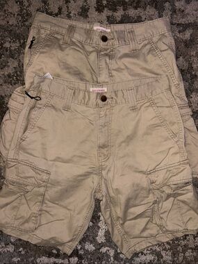 Levi Strauss- Khaki Cargo Shorts 2pack